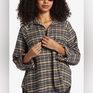 NWT BILLABONG BEST TIME BUTTON UP MSRP $66